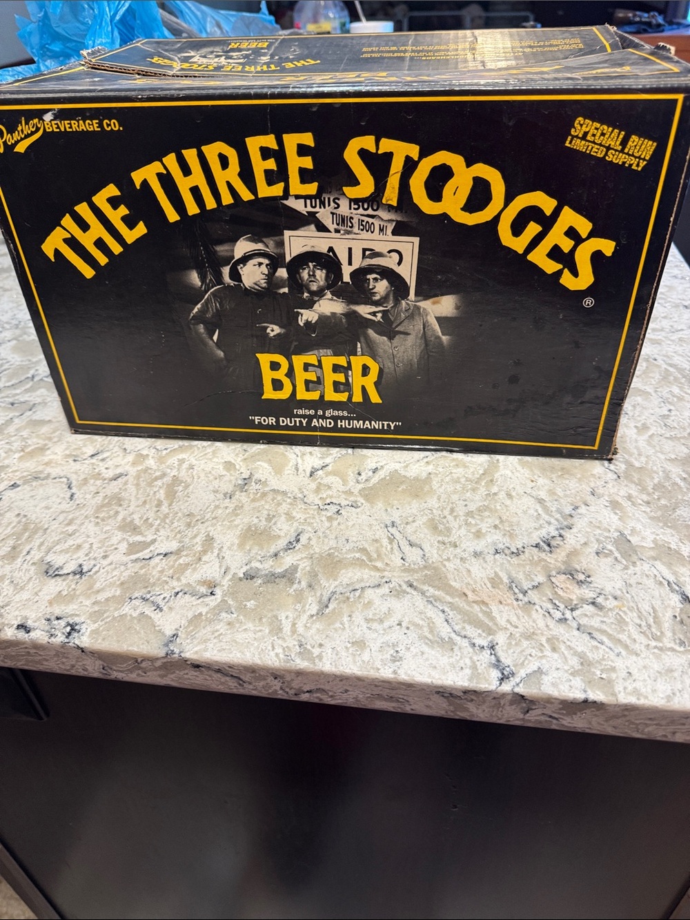 The Three Stooges Beer Collectible Box - Black & Yellow